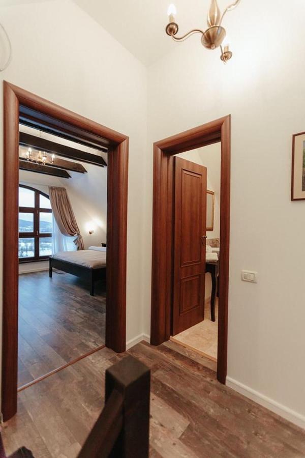 Vila Casuta Boema Rîşnov Exteriér fotografie